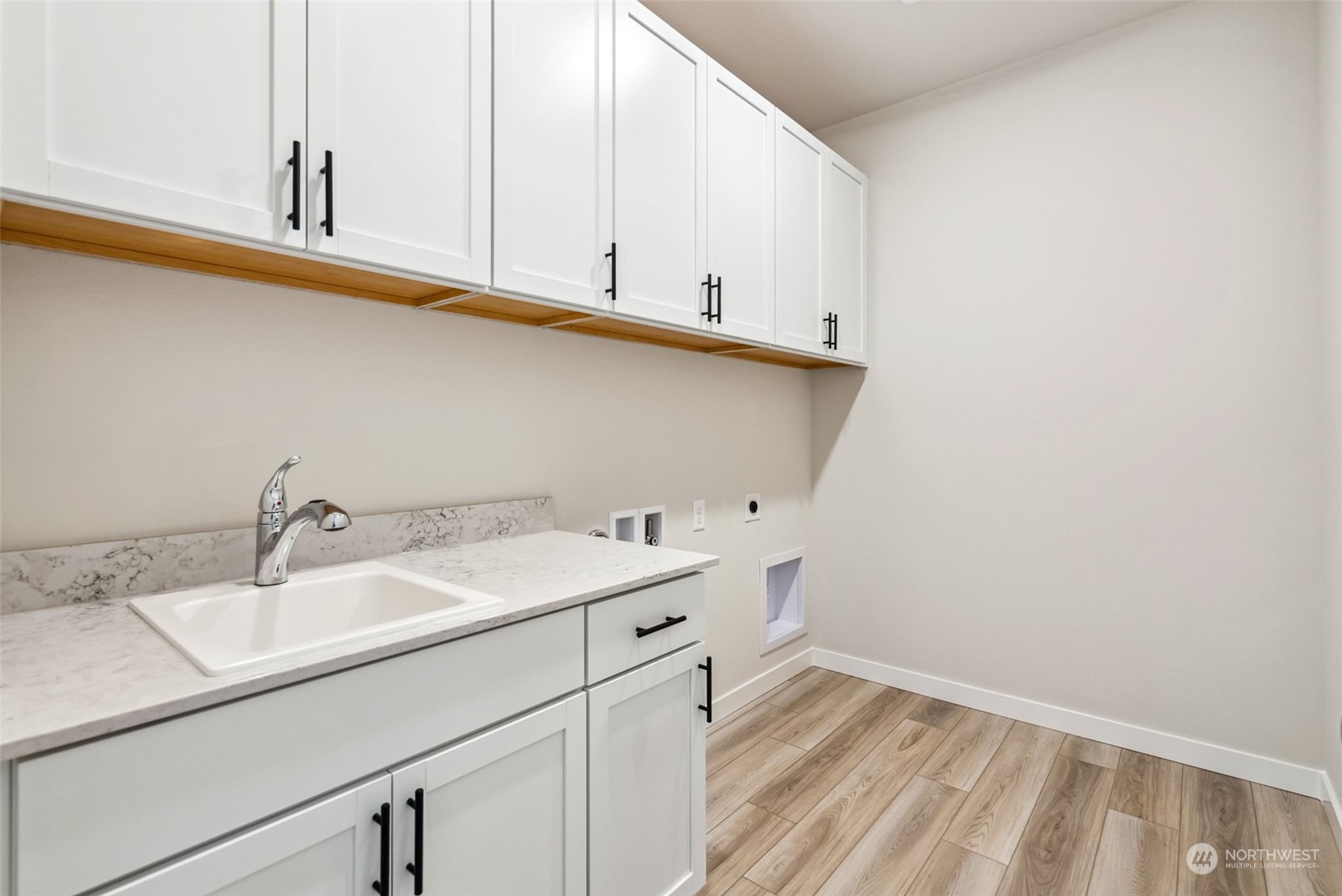 4010 Aberdeen Place Northeast, Unit 31 Renton, WA 98056 - Photo 24 of 35 a view of a sink and cabinets