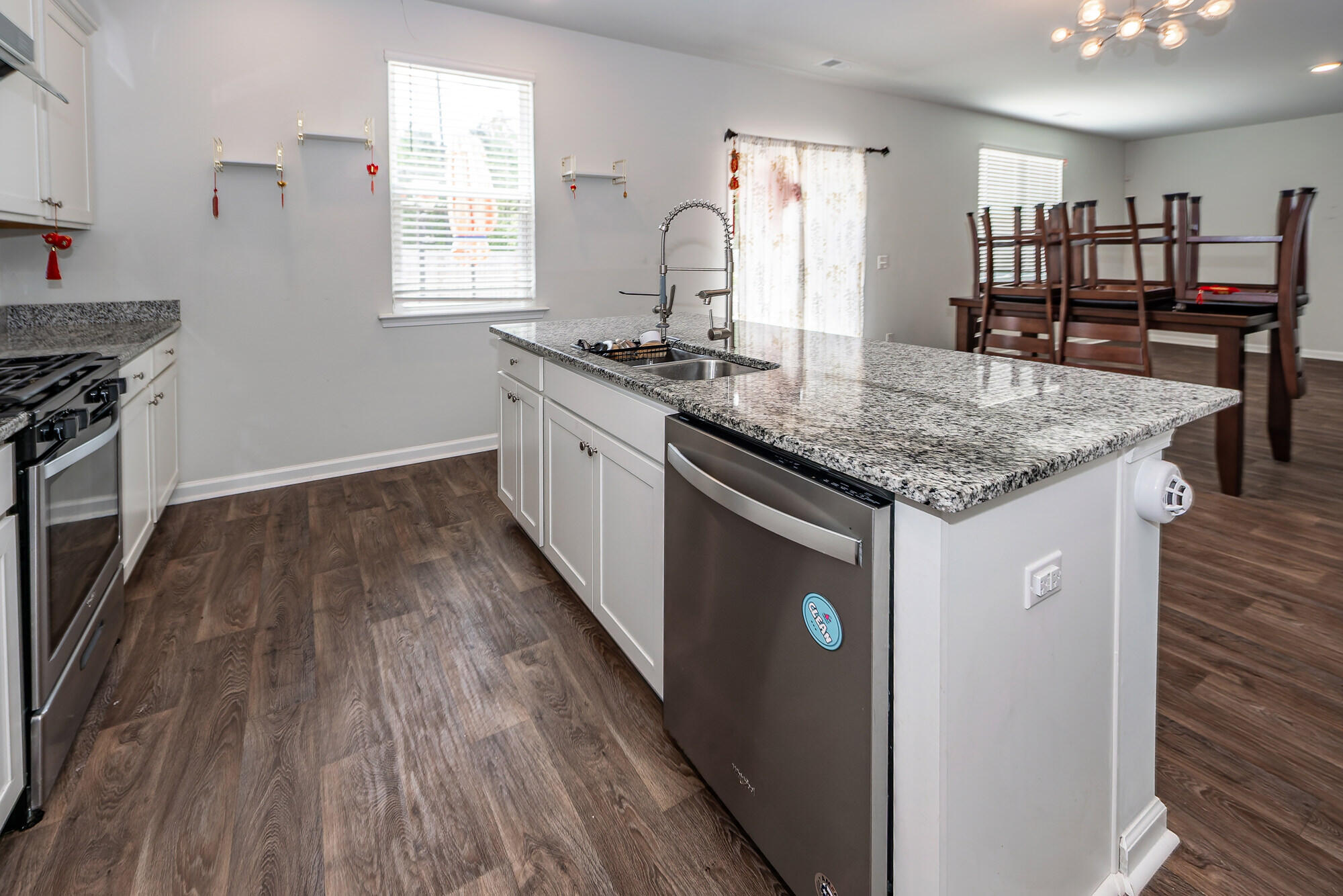 415 Zenith Boulevard Summerville, SC 29486 - Photo 16 of 42 16