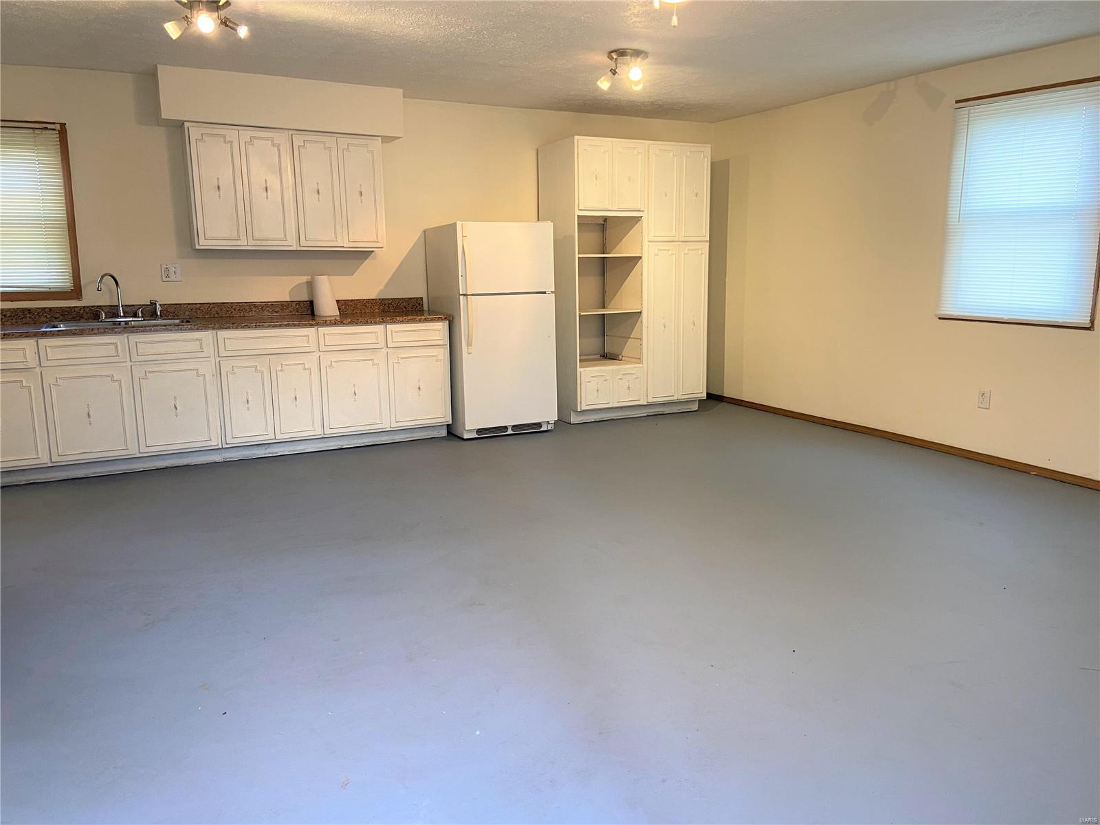 14300 Rod And Gun Road Breese, IL 62230 - Photo 4 of 12