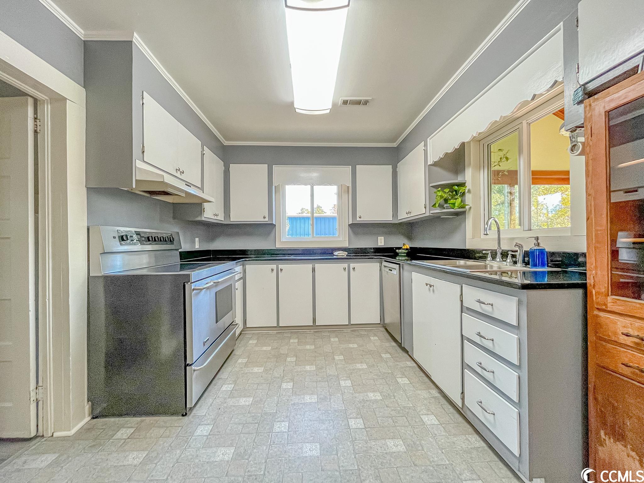 10722 Old Pee Dee Road Hemingway, SC 29554 - Photo 10 of 40