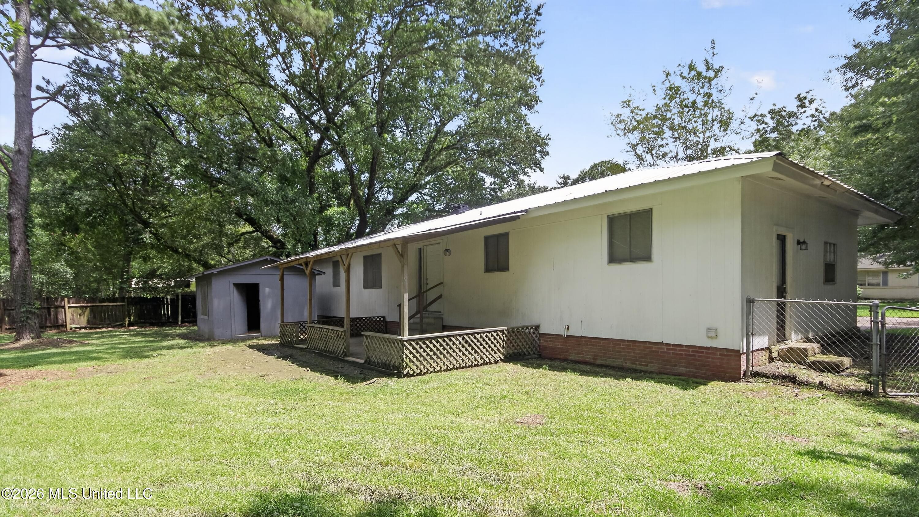 236 South Canton Club Circle Jackson, MS 39211 - Photo 30 of 30 05_236_S_Canton_Club_Cir-Exterior-0284