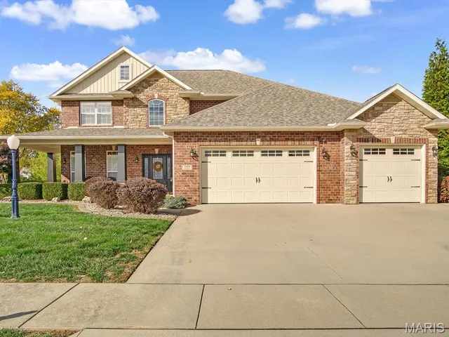 $849,900 | 3329 Snider Drive, Edwardsville, IL 62025