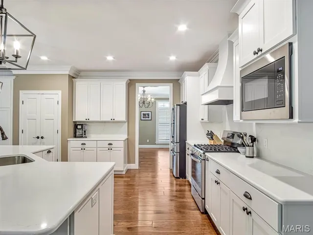 $849,900 | 3329 Snider Drive, Edwardsville, IL 62025