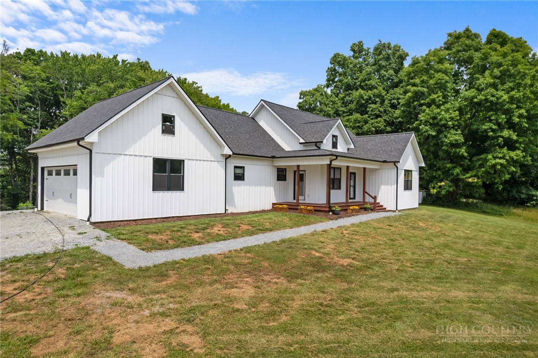 287 Wolfe Road Sparta, NC 28675 - Photo 2 of 50