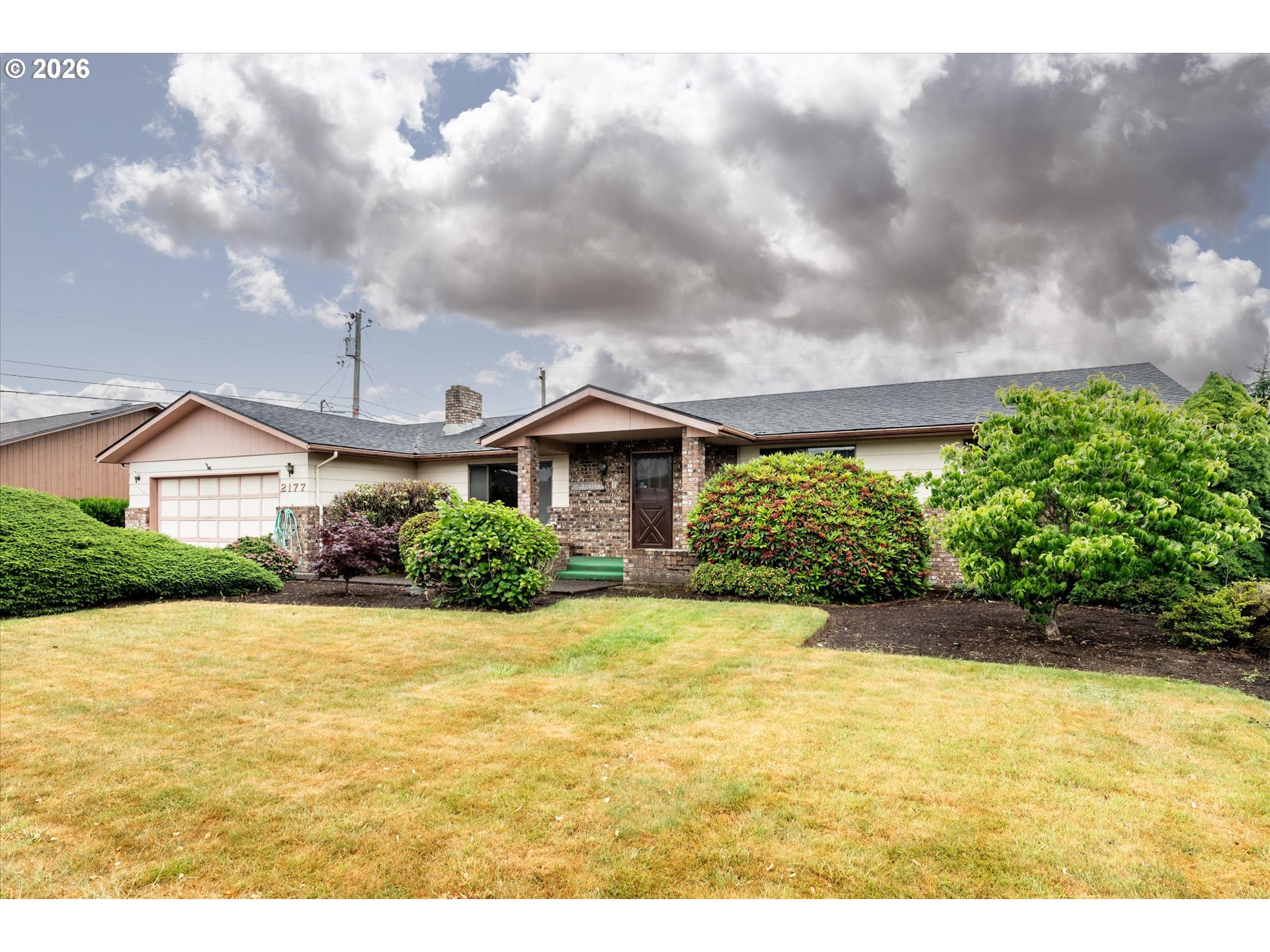 2177 Firth Avenue Springfield, OR 97477 - Photo 1 of 40