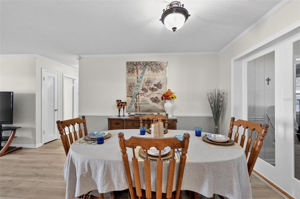 9208 142nd Street North Seminole, FL 33776 - Photo 11 of 43