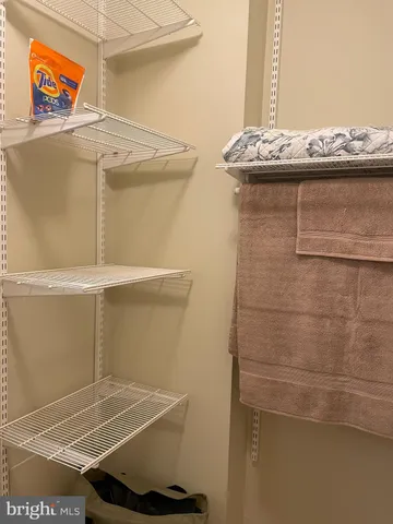 a view of utility room