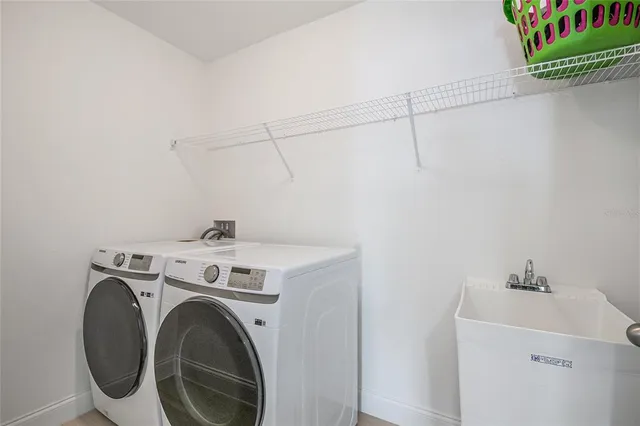 $597,000 | 827 Dennis Avenue, Orlando, FL 32807