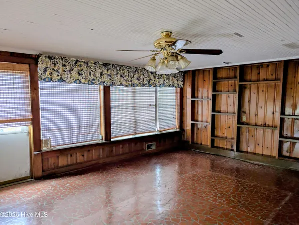 $369,900 | 1423 Greenville Boulevard Southeast, Greenville, NC 27858