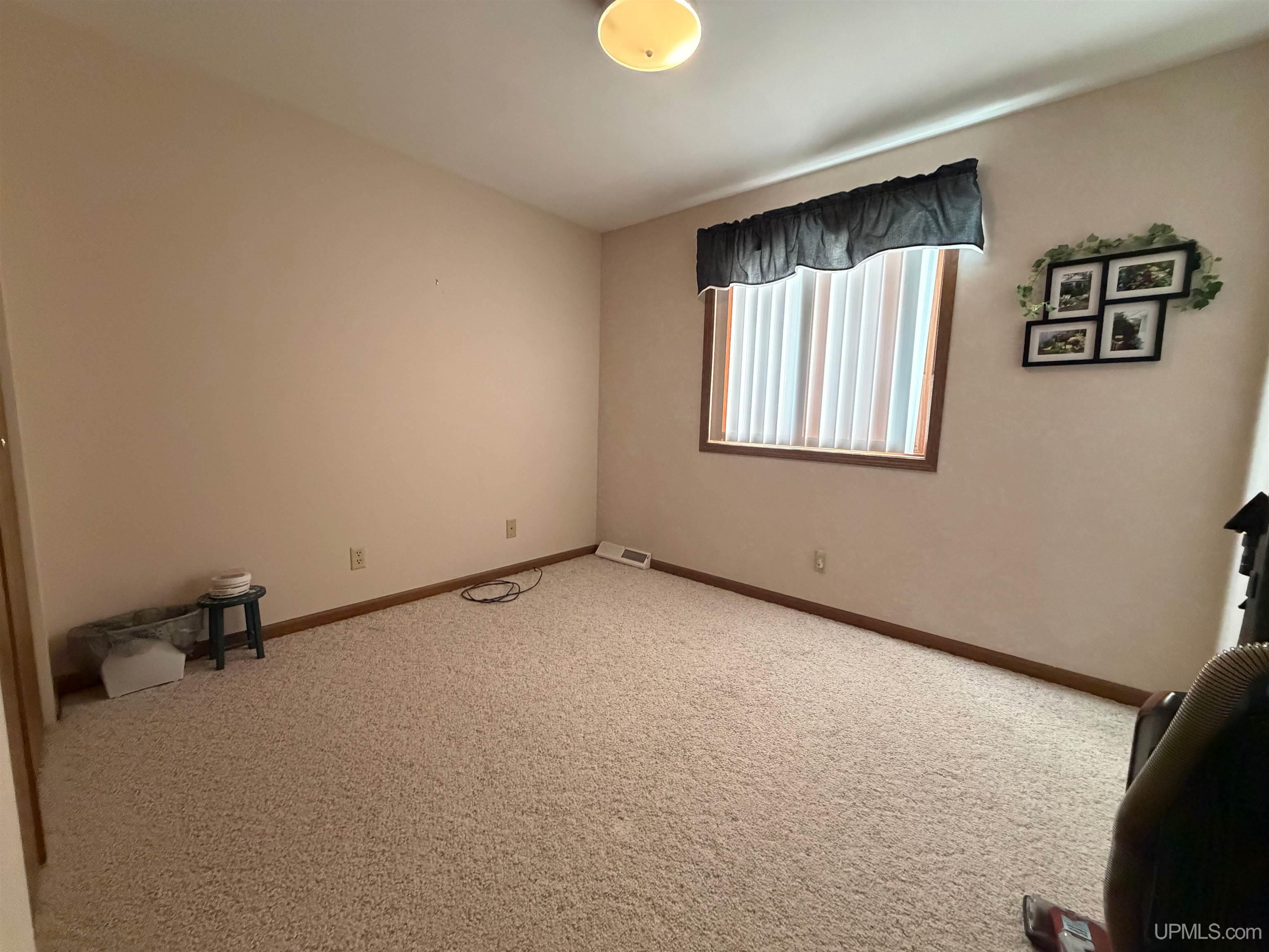 8317 Venture P 2 Gladstone, MI 49837 - Photo 22 of 30