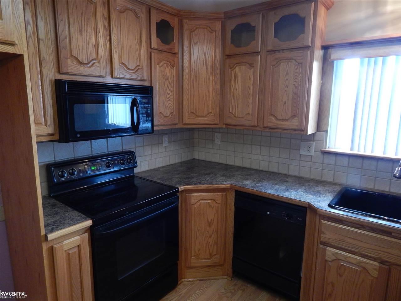 7956 Church Road Imlay City, MI 48444 - Photo 4 of 34