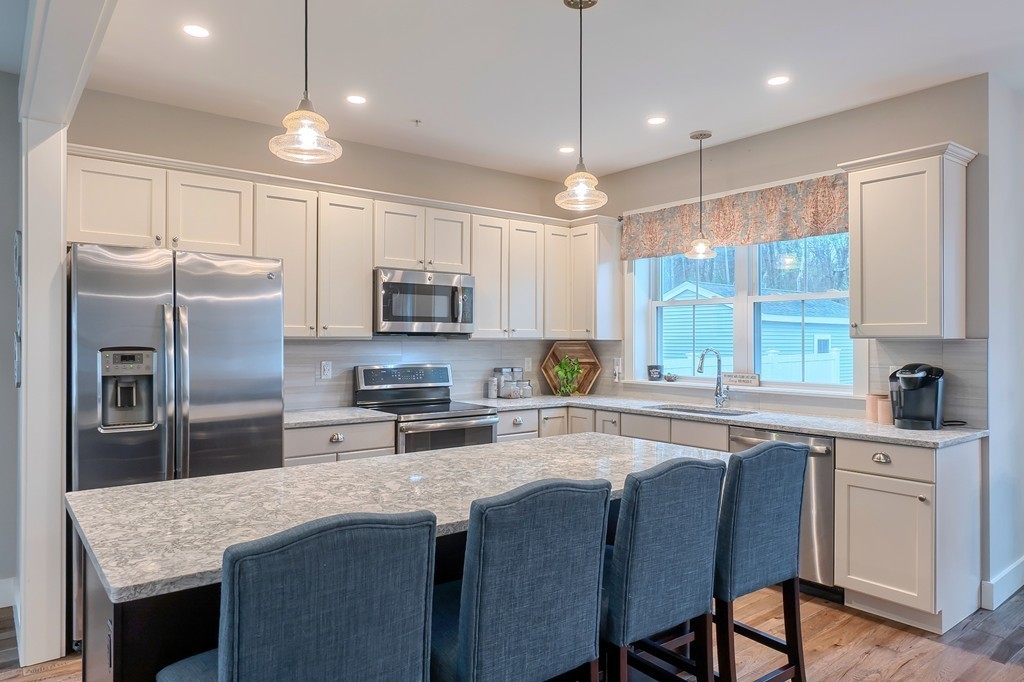 67 Grant Road Devens, MA 01434 - Photo 6 of 30