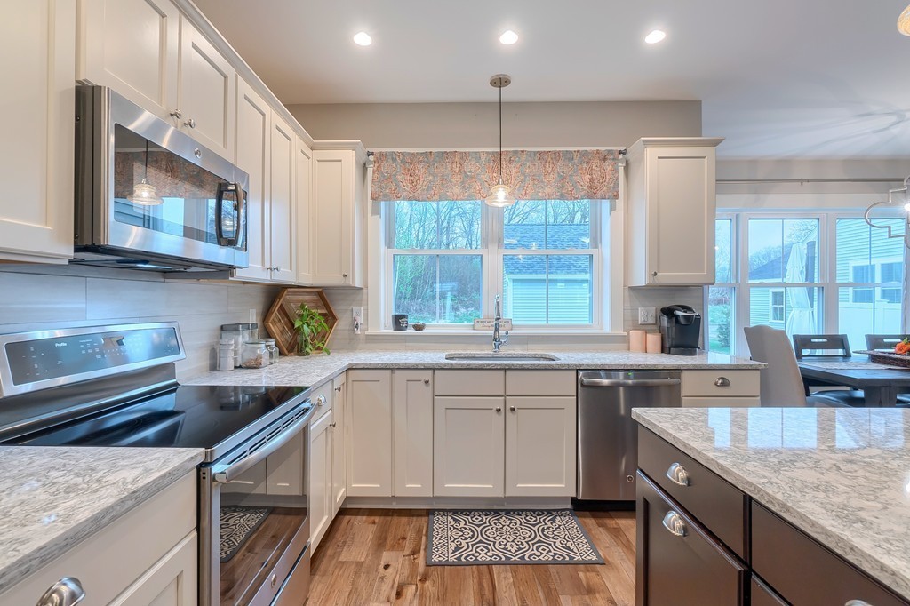 67 Grant Road Devens, MA 01434 - Photo 8 of 30