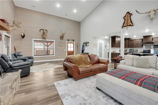 $625,000 | 26192 Georgetown Avenue, Warsaw, MO 65355