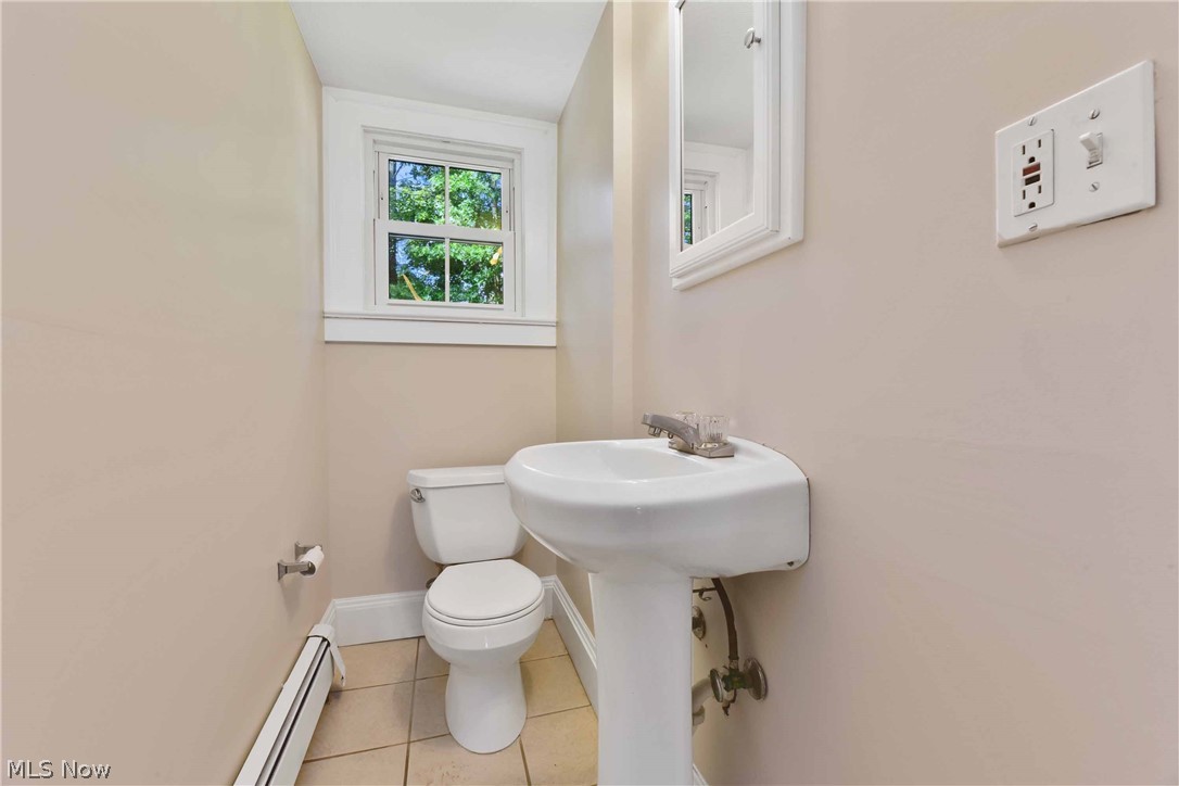 3140 Woodbury Road Cleveland, OH 44120 - Photo 7 of 35