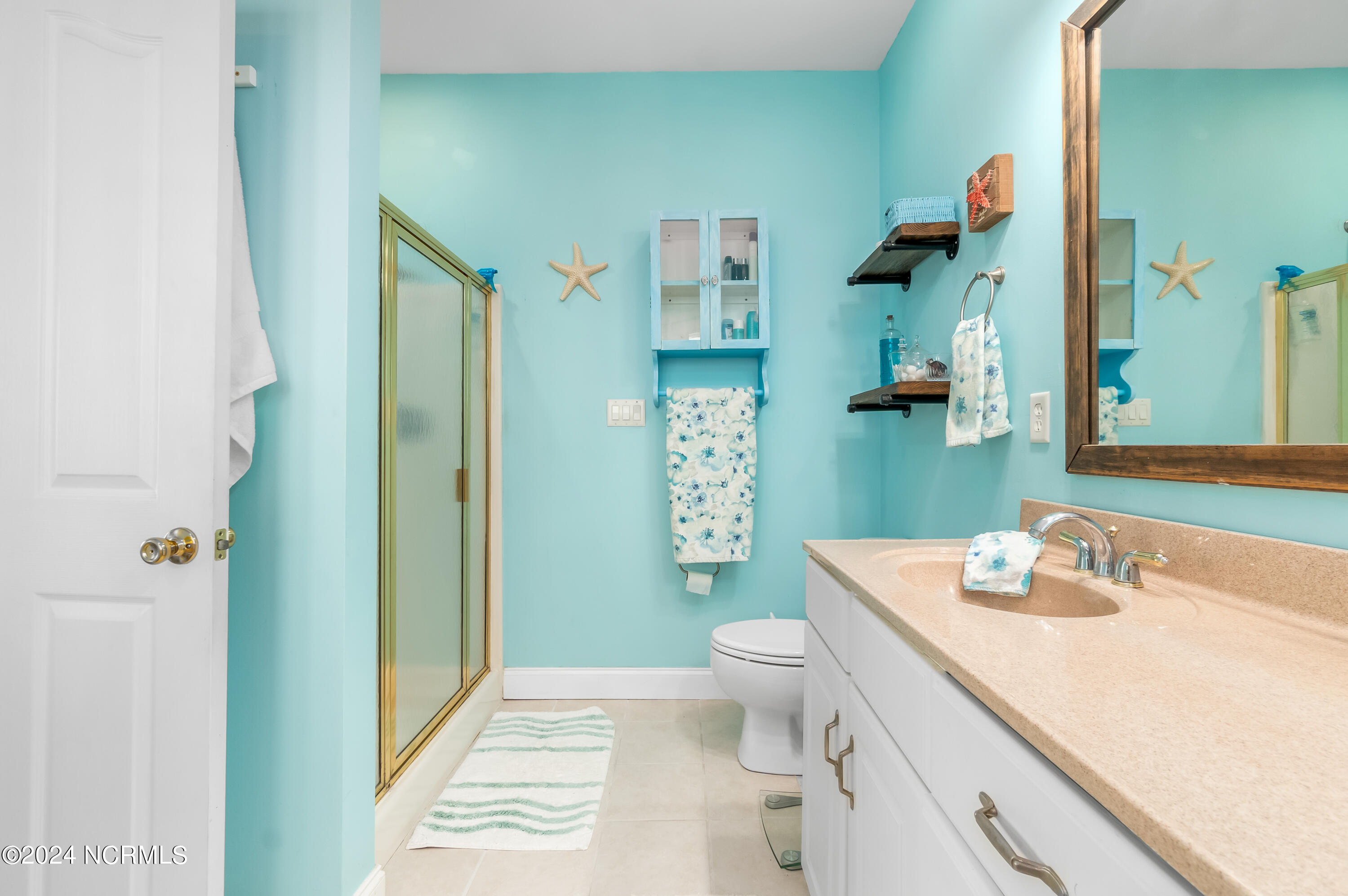 170 Narrow Shore Road Aydlett, NC 27916 - Photo 24 of 48 Owners bathroom