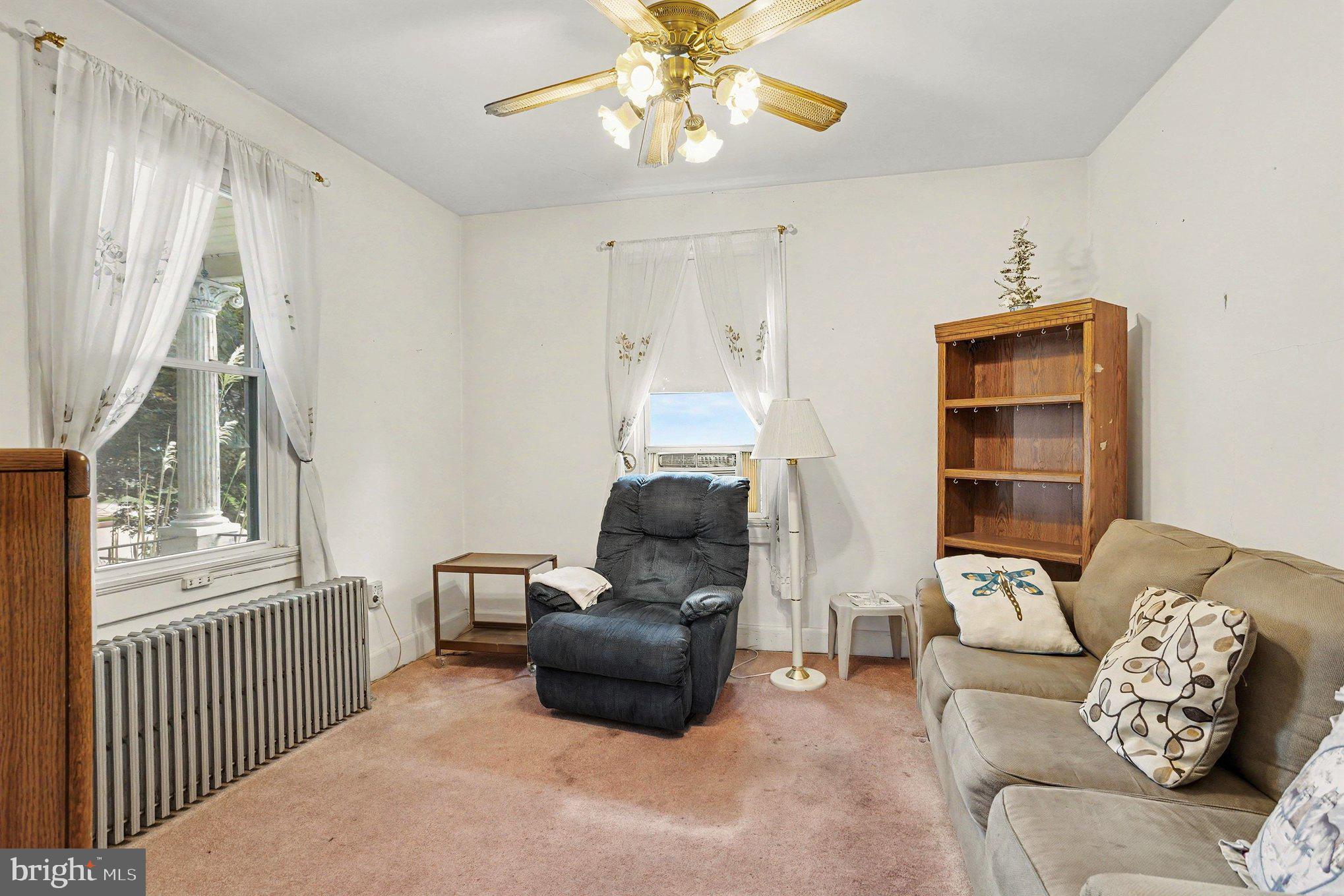 327 Nicholson Road Baltimore, MD 21221 - Photo 3 of 16 Gallery Image 3
