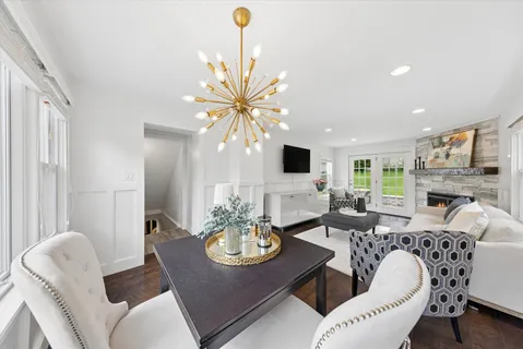 $600,000 | 304 Bryant Avenue, Glen Ellyn, IL 60137