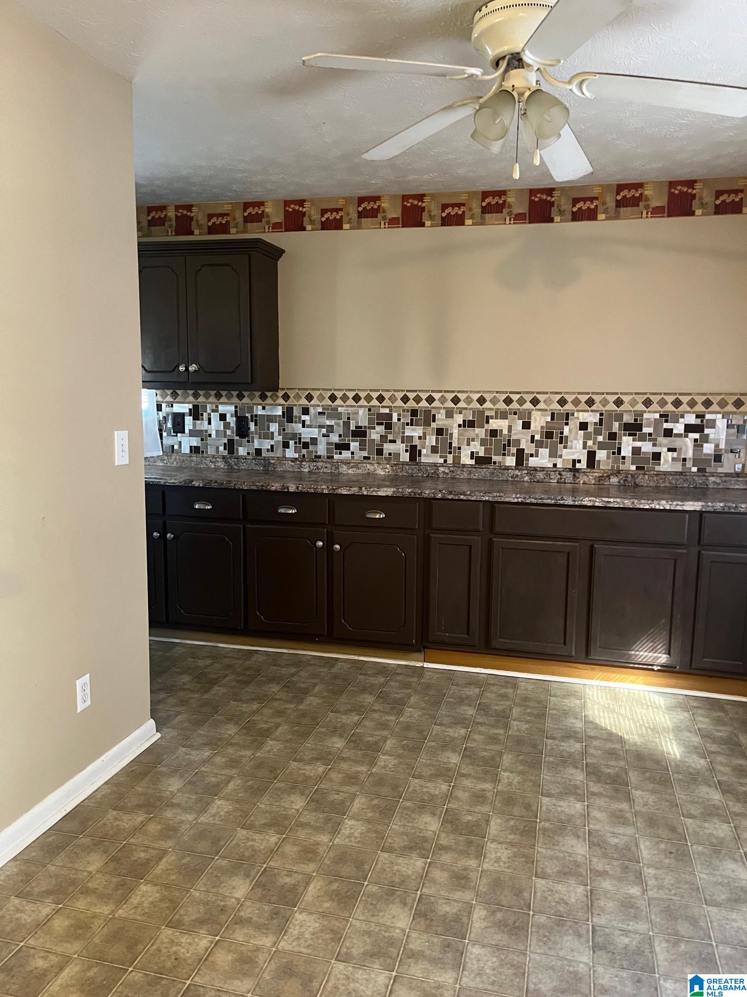 1285 Buckelew Bridge Road Anniston, AL 36207 - Photo 4 of 14