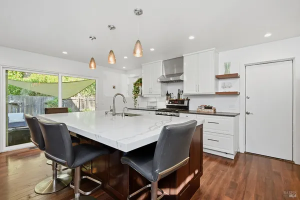 $775,000 | 18580 Happy Lane, Sonoma, CA 95476