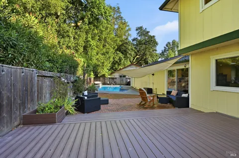 $775,000 | 18580 Happy Lane, Sonoma, CA 95476