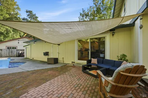 $775,000 | 18580 Happy Lane, Sonoma, CA 95476