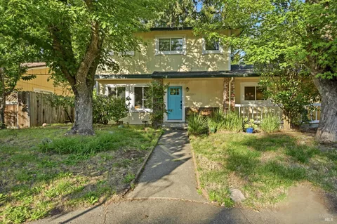 $775,000 | 18580 Happy Lane, Sonoma, CA 95476