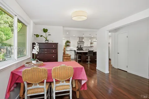 $775,000 | 18580 Happy Lane, Sonoma, CA 95476