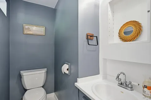 $775,000 | 18580 Happy Lane, Sonoma, CA 95476