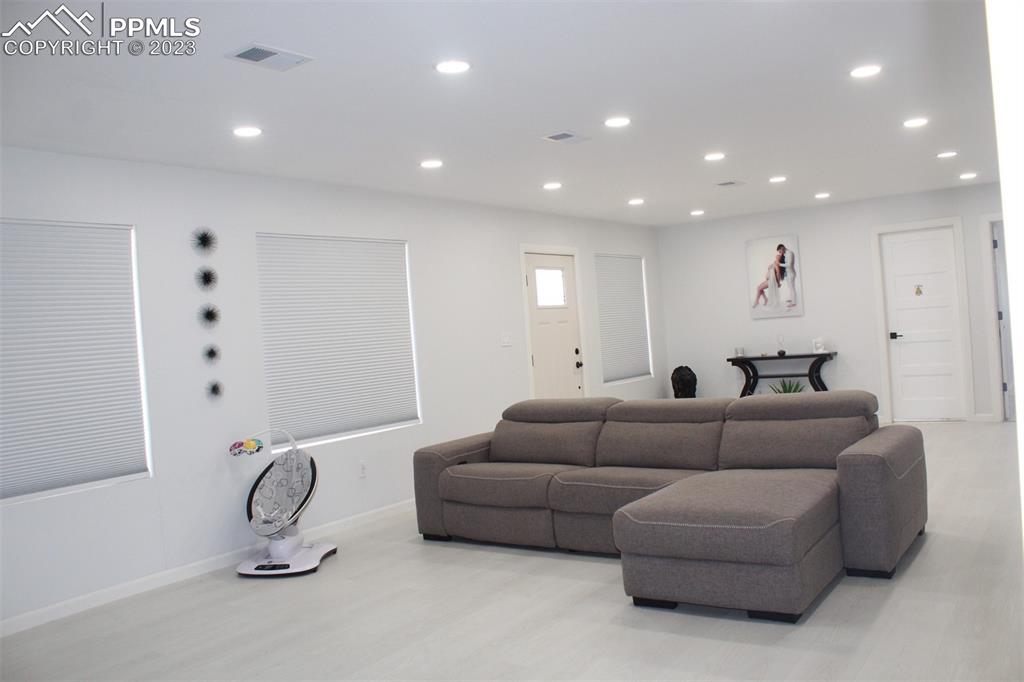 425 Weissenfluh Road Yoder, CO 80864 - Photo 25 of 38 a living room with furniture