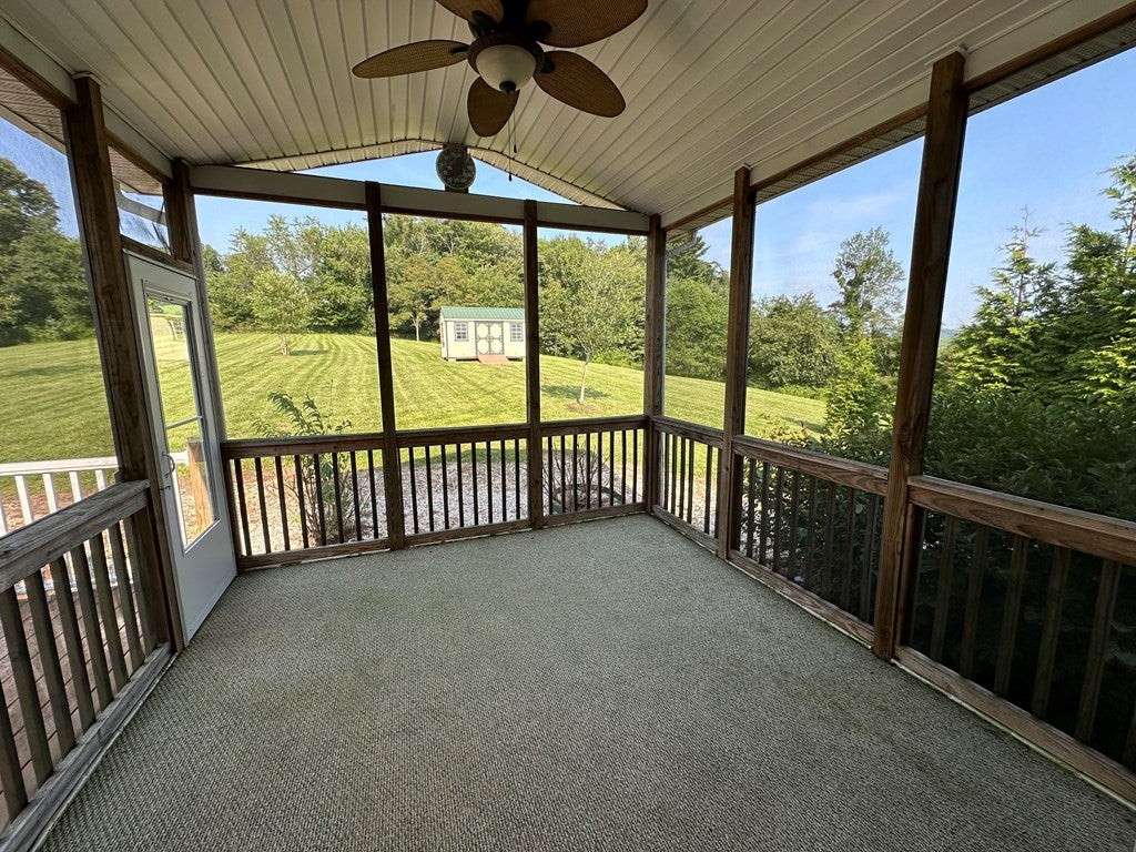 1020 Reedside Drive Fancy Gap, VA 24328 - Photo 10 of 27 Gallery Image 10