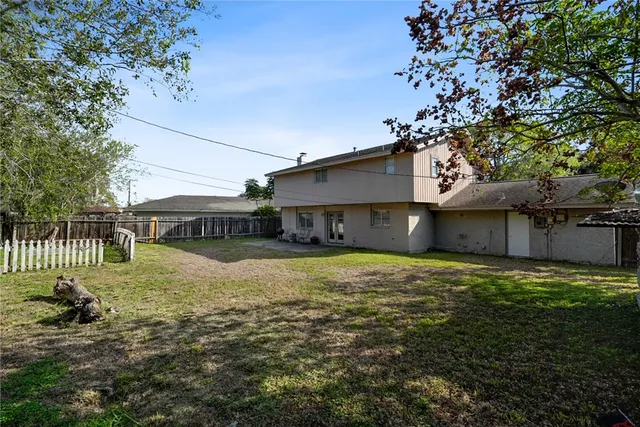 $299,900 | 4622 Coventry Lane, Corpus Christi, TX 78411
