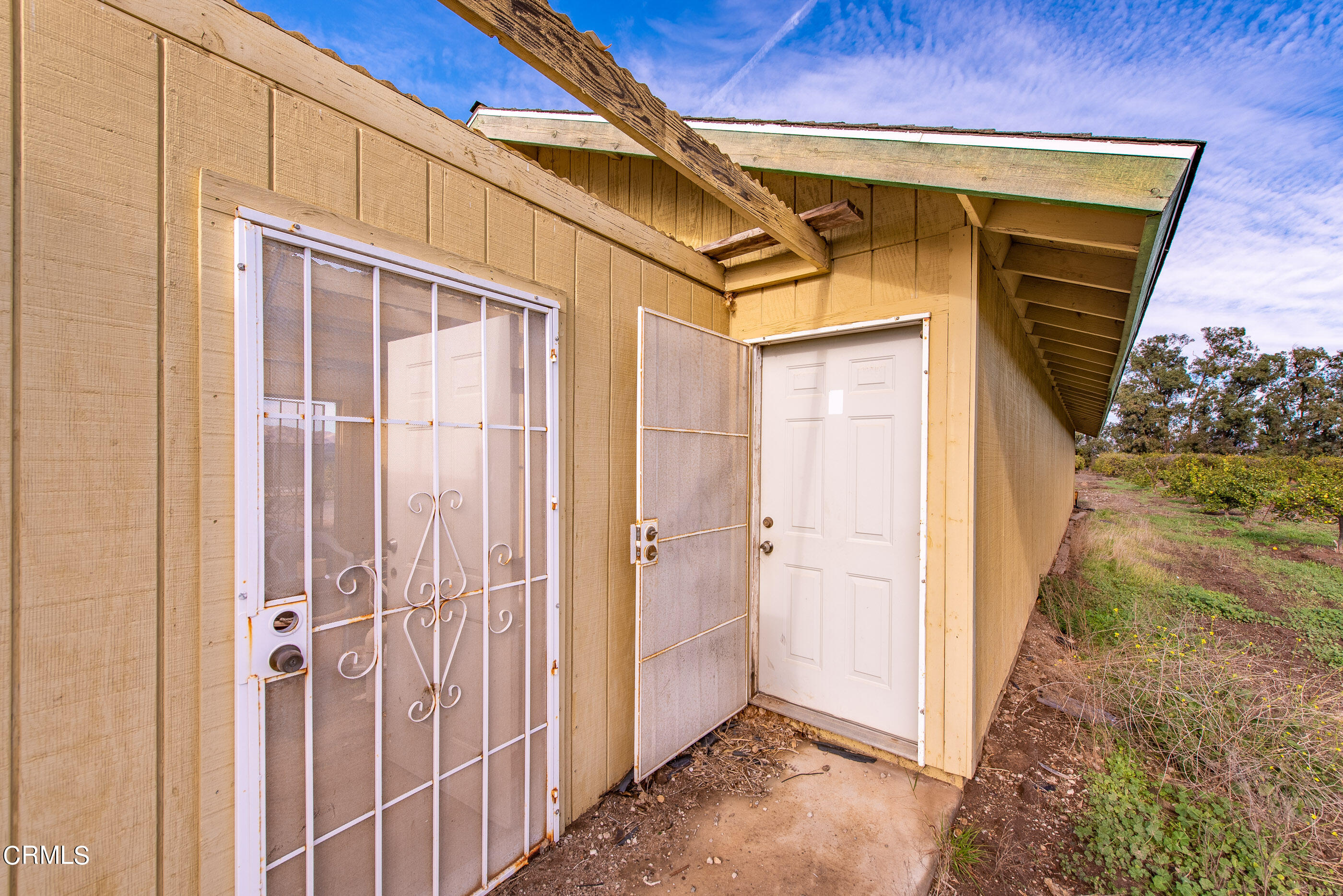 4130 Ventavo Road Moorpark, CA 93021 - Photo 17 of 17 a view of a garage