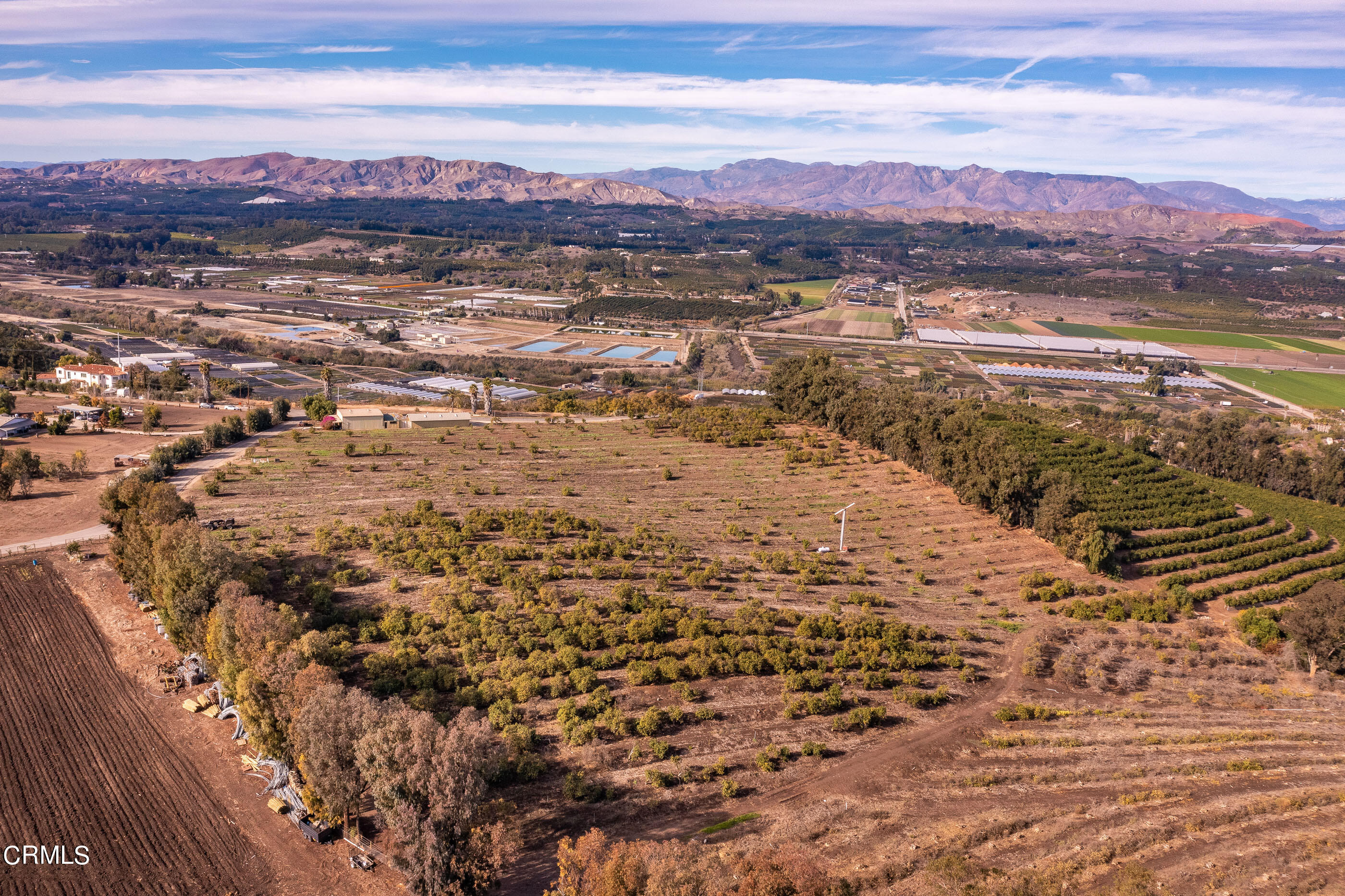 4130 Ventavo Road Moorpark, CA 93021 - Photo 5 of 17 a view of an ocean and a mountain