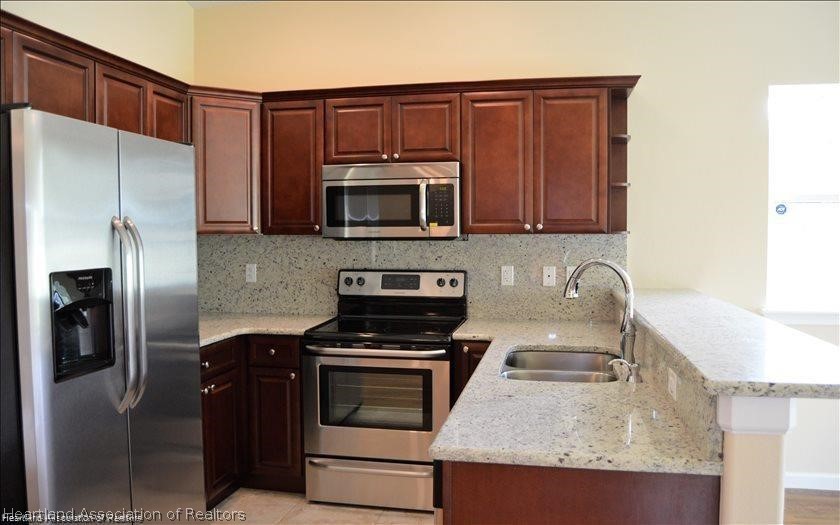 5363 Pebble Beach Drive Sebring, FL 33872 - Photo 2 of 8