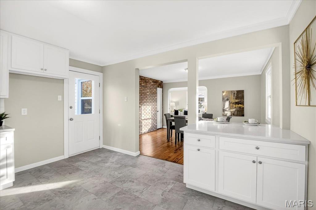 10471 Canter Way Overland, MO 63114 - Photo 13 of 35