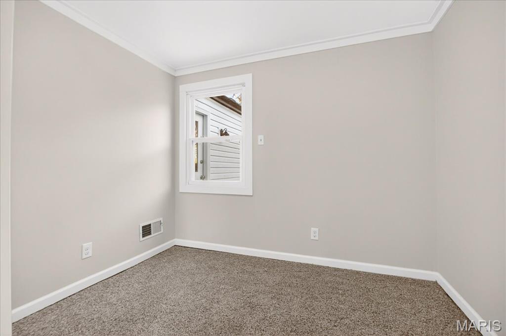 10471 Canter Way Overland, MO 63114 - Photo 16 of 35