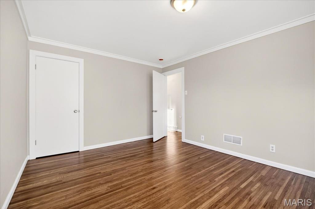 10471 Canter Way Overland, MO 63114 - Photo 22 of 35