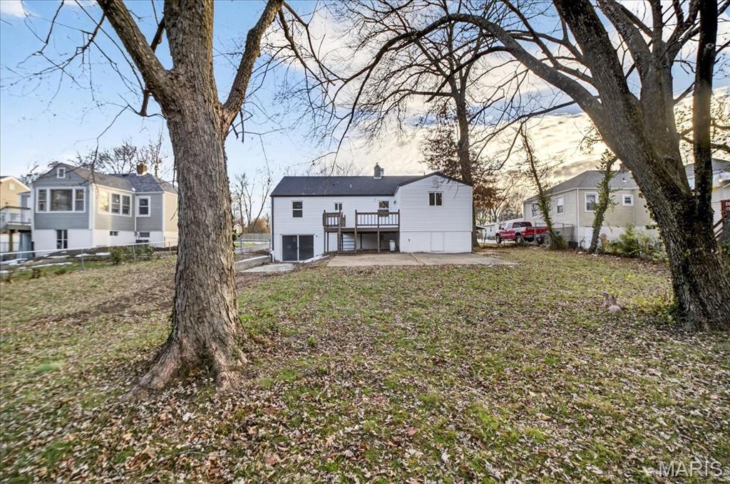 10471 Canter Way Overland, MO 63114 - Photo 34 of 35