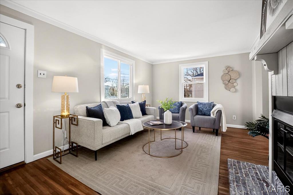 10471 Canter Way Overland, MO 63114 - Photo 4 of 35