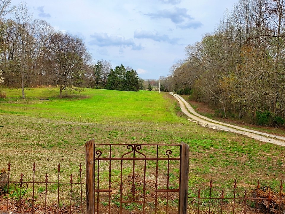 563 Hebron Road Bruceton, TN 38317 - Photo 54 of 70 Gallery Image 54