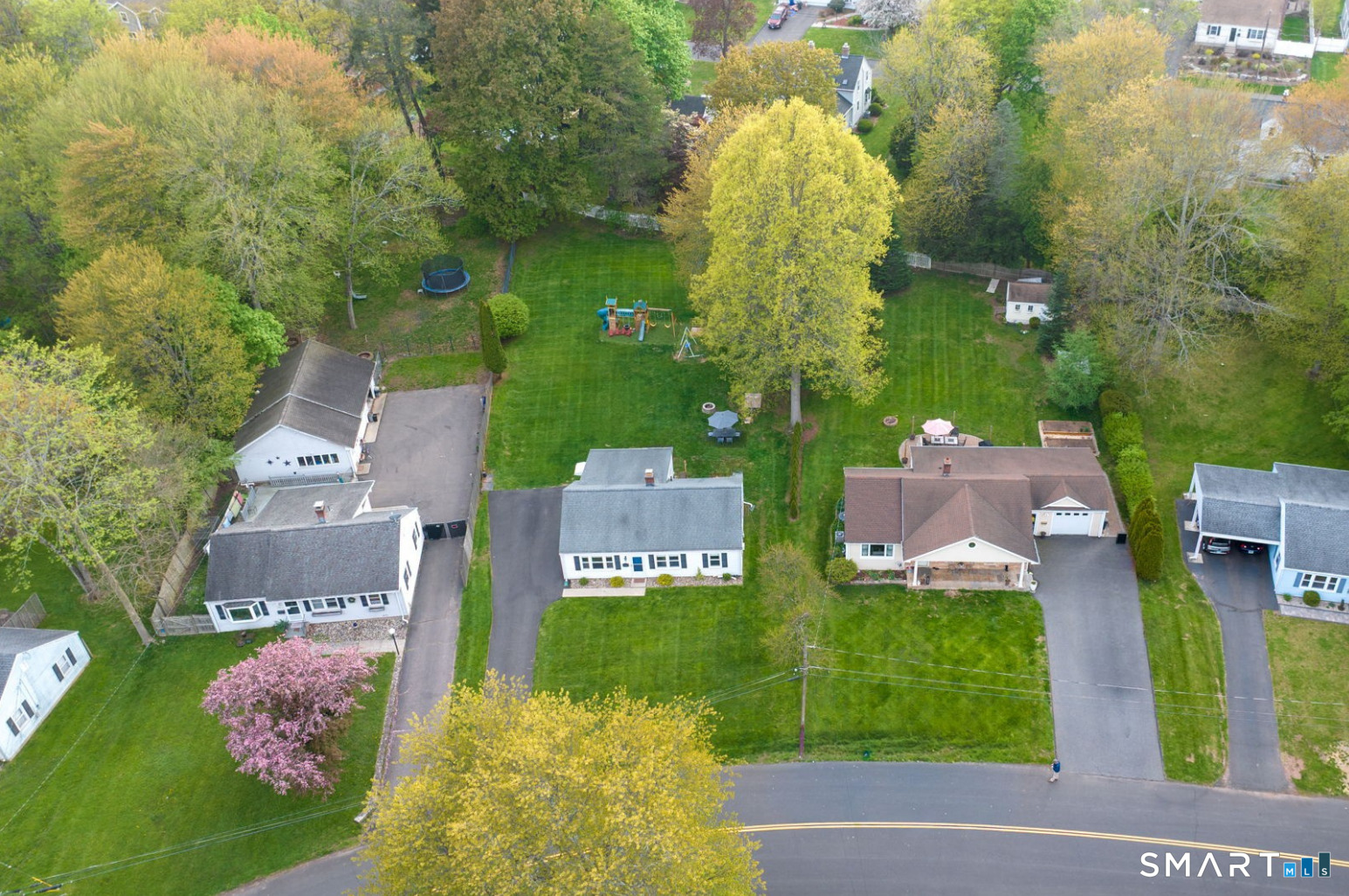 168 Indian Hill Road Newington, CT 06111 - Photo 3 of 29