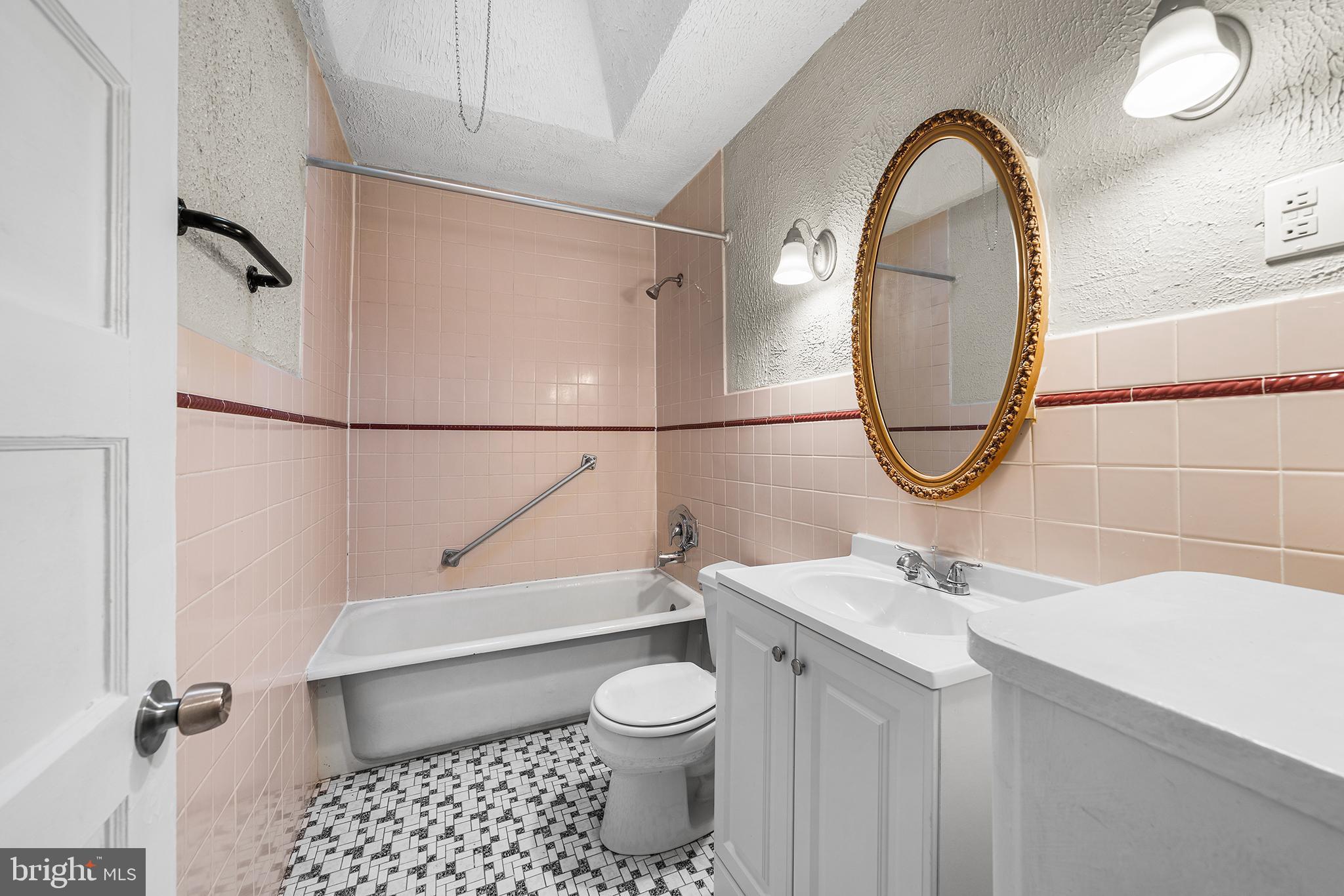 7134 Radbourne Road Upper Darby, PA 19082 - Photo 19 of 27 Gallery Image 19