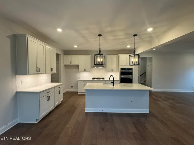 $705,000 | 453 Ivey Farms Road, Farragut, TN 37934