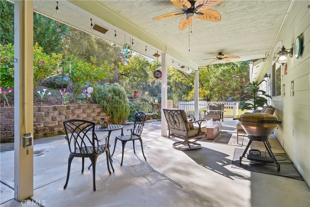 39367 Pine Ridge Road Oakhurst, CA 93644 - Photo 38 of 45