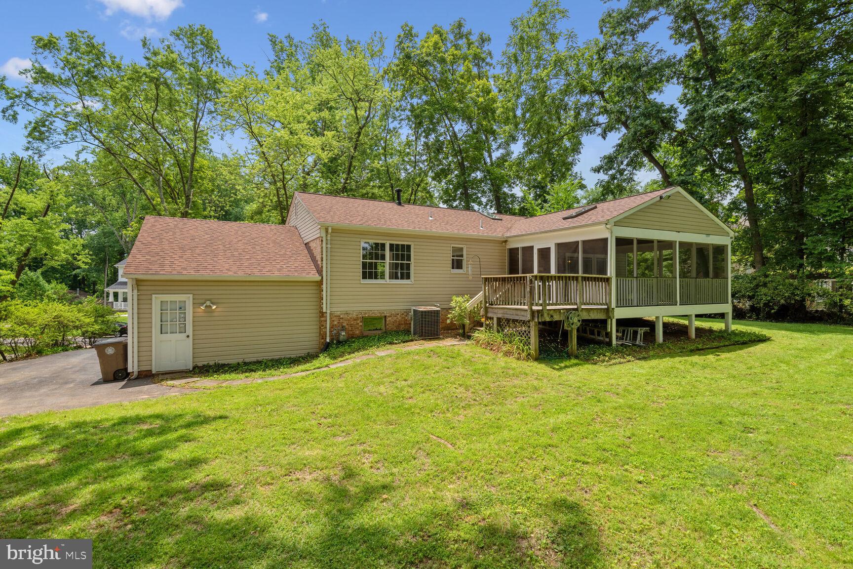 2270 Glenmore Terrace Rockville, MD 20850 - Photo 29 of 30