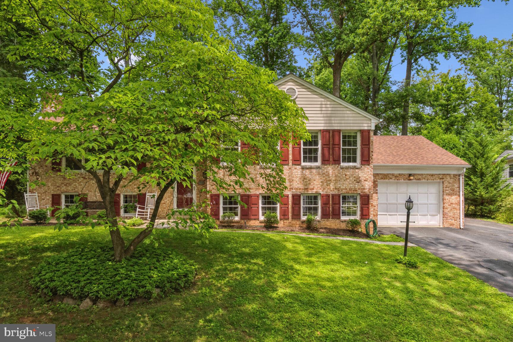 2270 Glenmore Terrace Rockville, MD 20850 - Photo 3 of 30