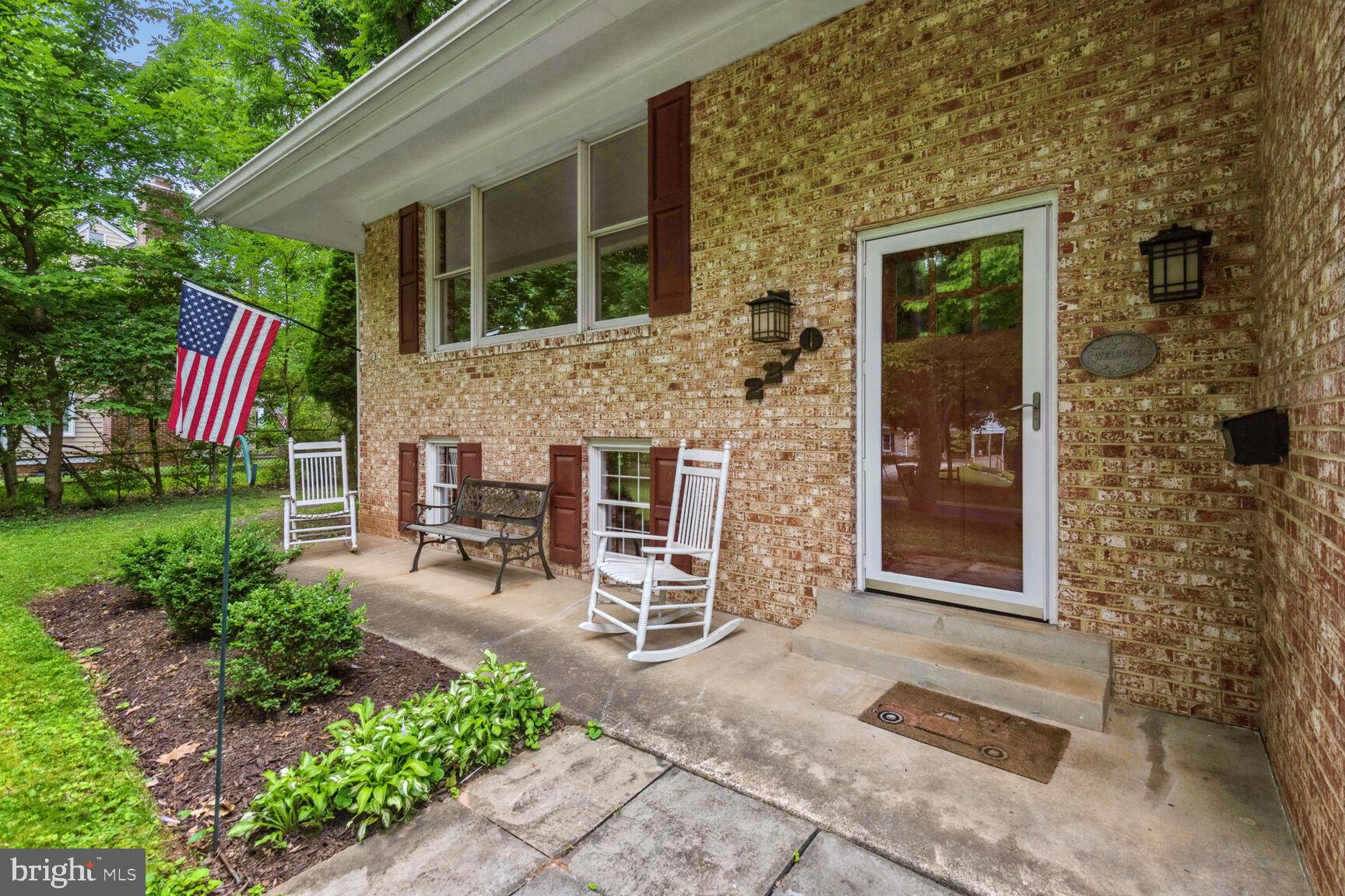 2270 Glenmore Terrace Rockville, MD 20850 - Photo 4 of 30