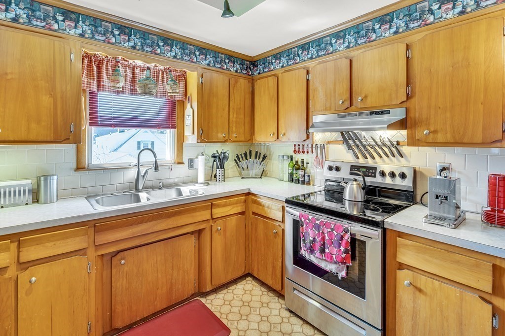 150 Hamilton Street Worcester, MA 01604 - Photo 9 of 41 Gallery Image 9