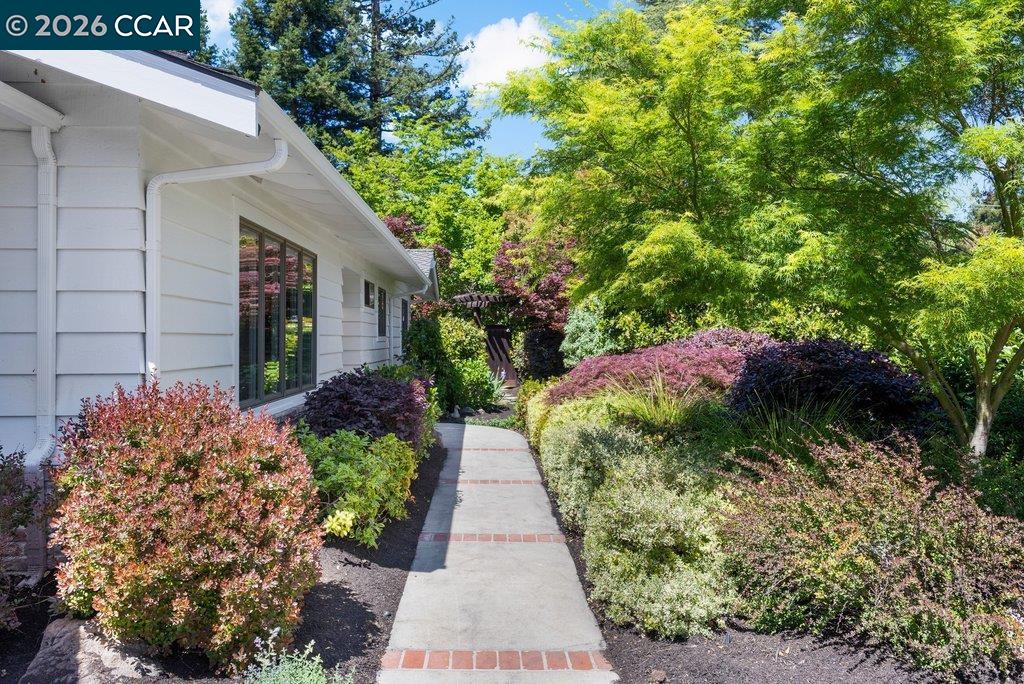 26 Rio Del Court Danville, CA 94526 - Photo 14 of 60
